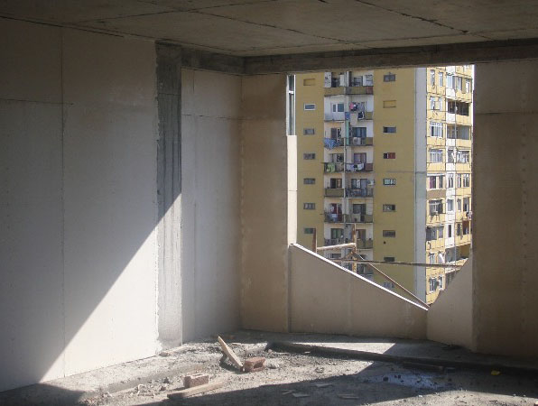 Облаштування монолітних перегородок